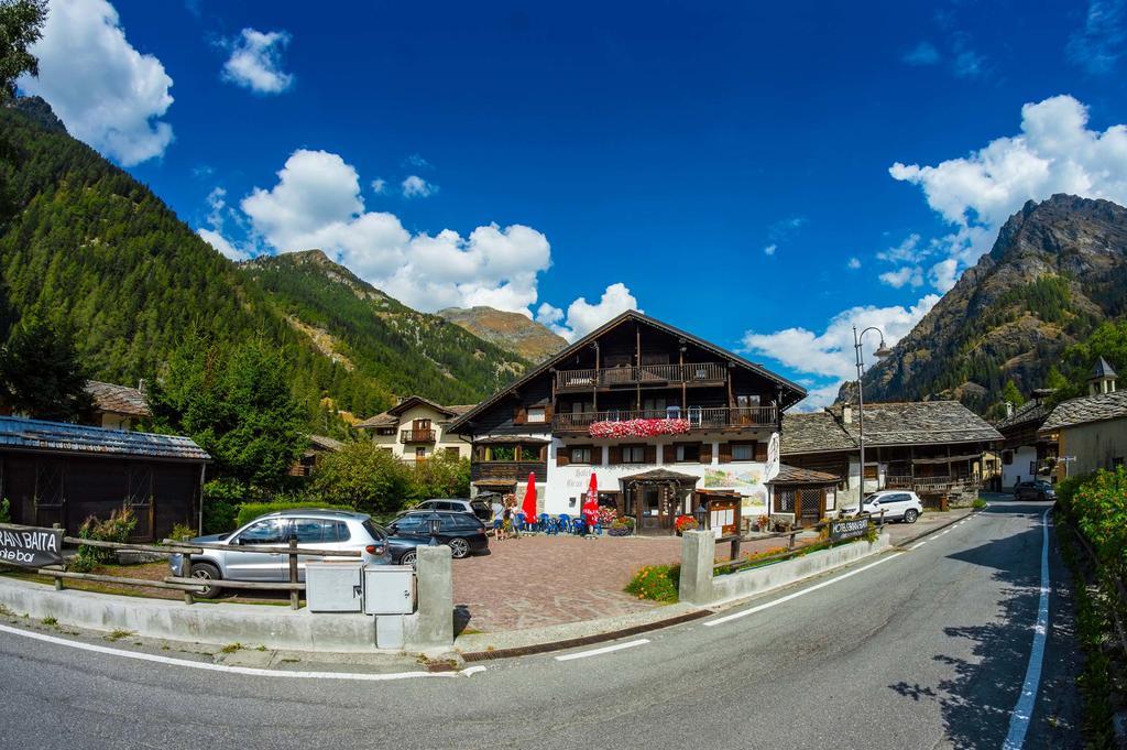 Hotel Gran Baita Gressoney-Saint-Jean Esterno foto