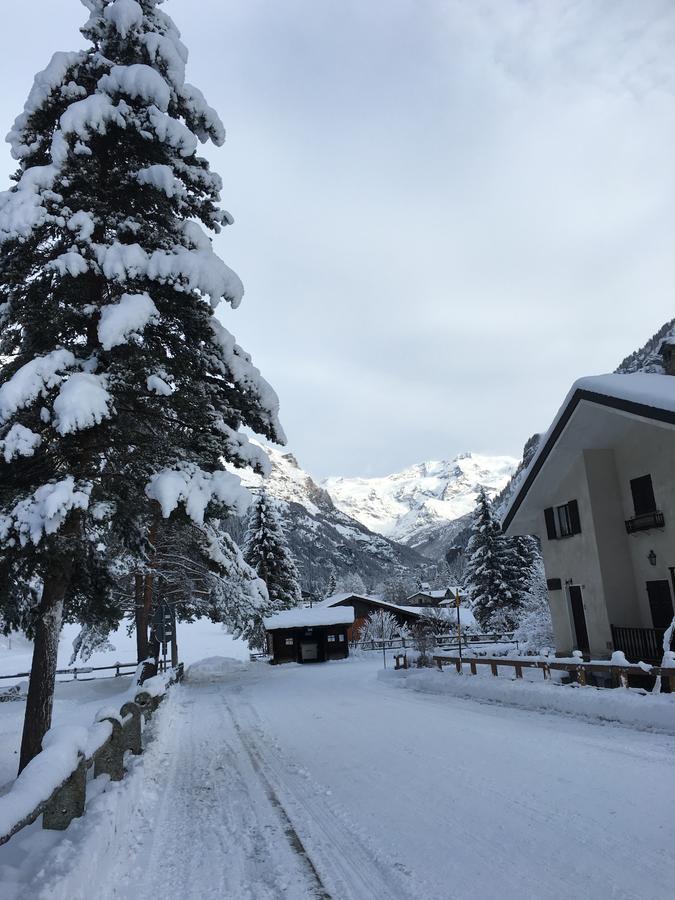 Hotel Gran Baita Gressoney-Saint-Jean Esterno foto